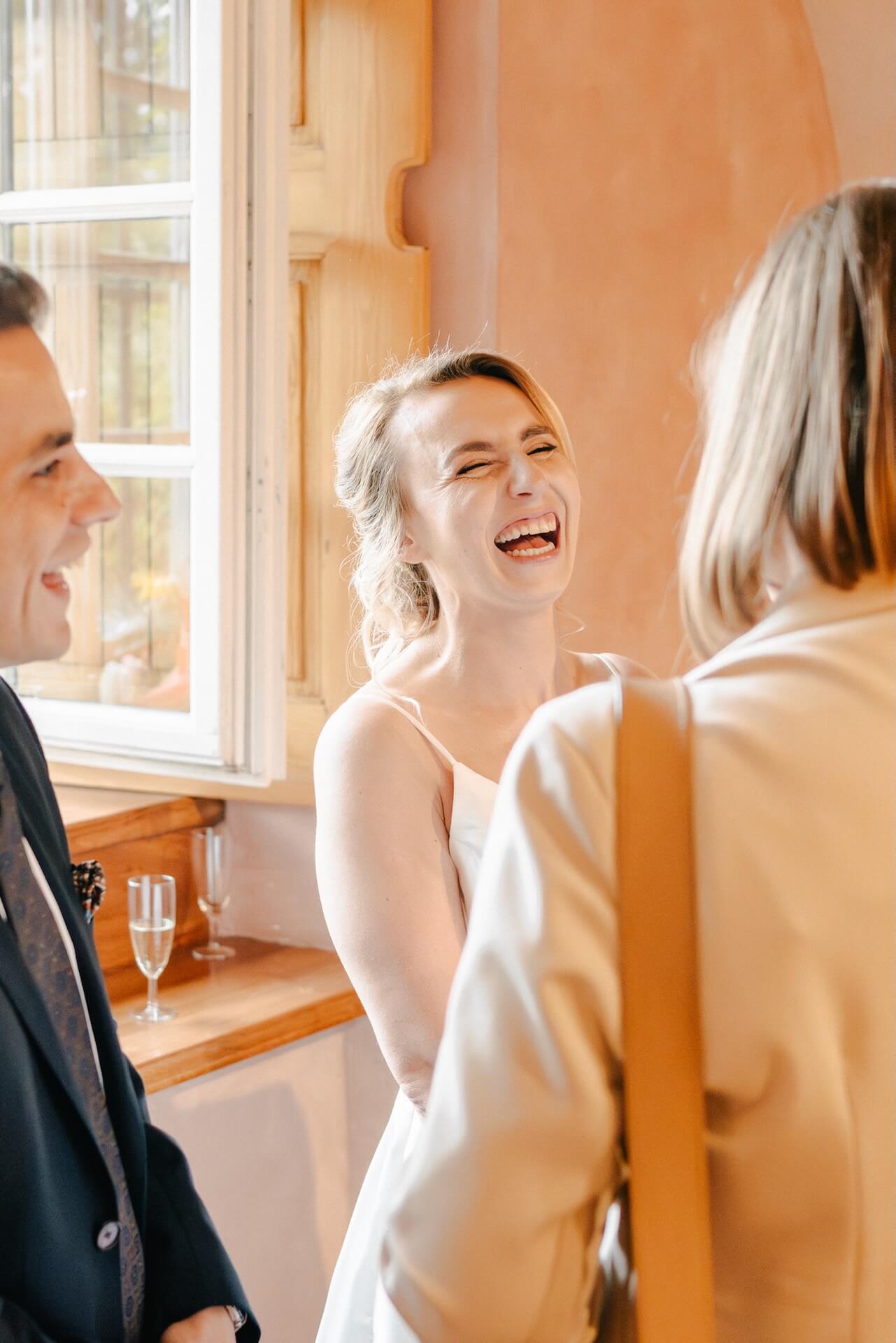 Prawdziwe emocje na zdjęciach – ślub