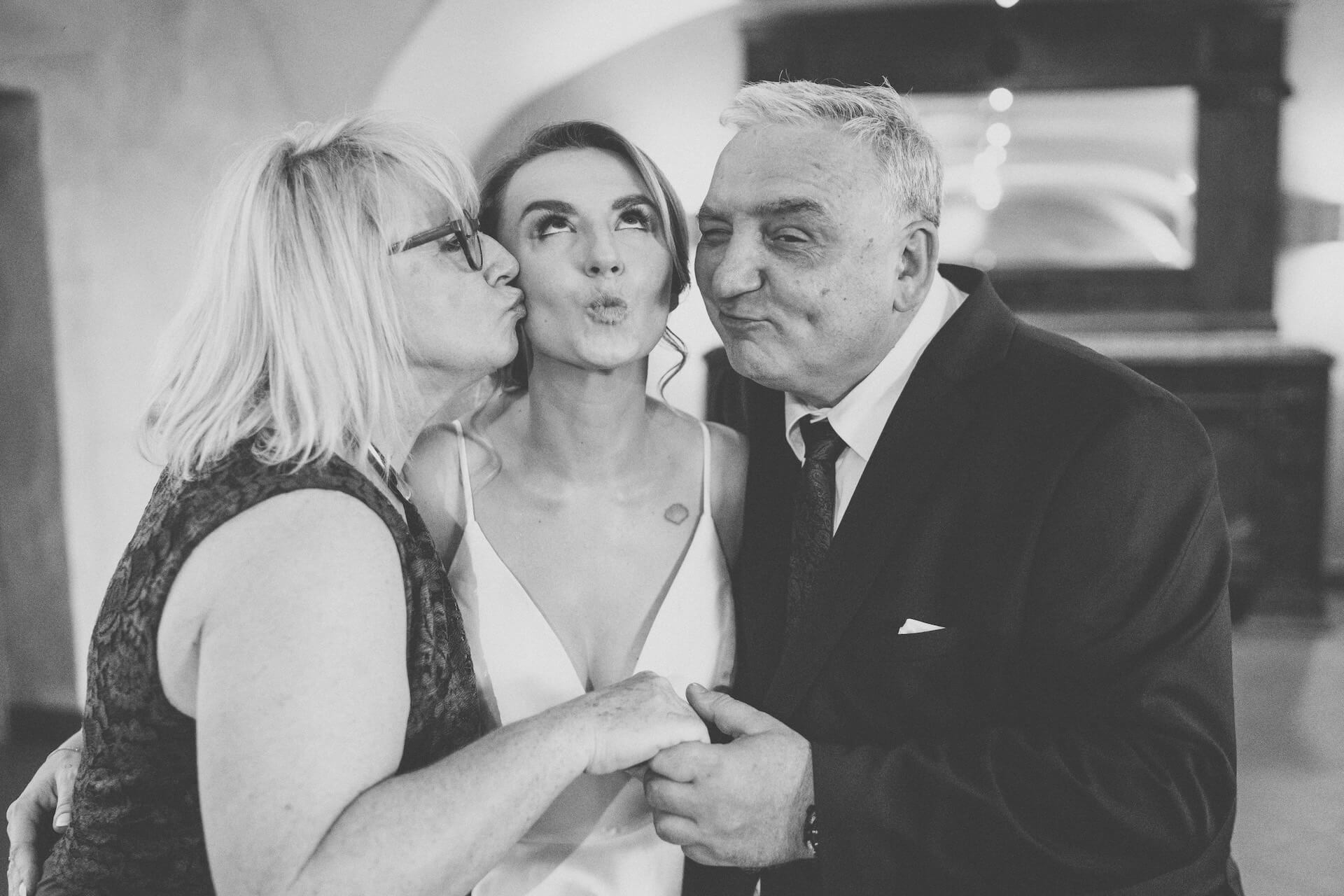 Rodzice młodej na ślubie