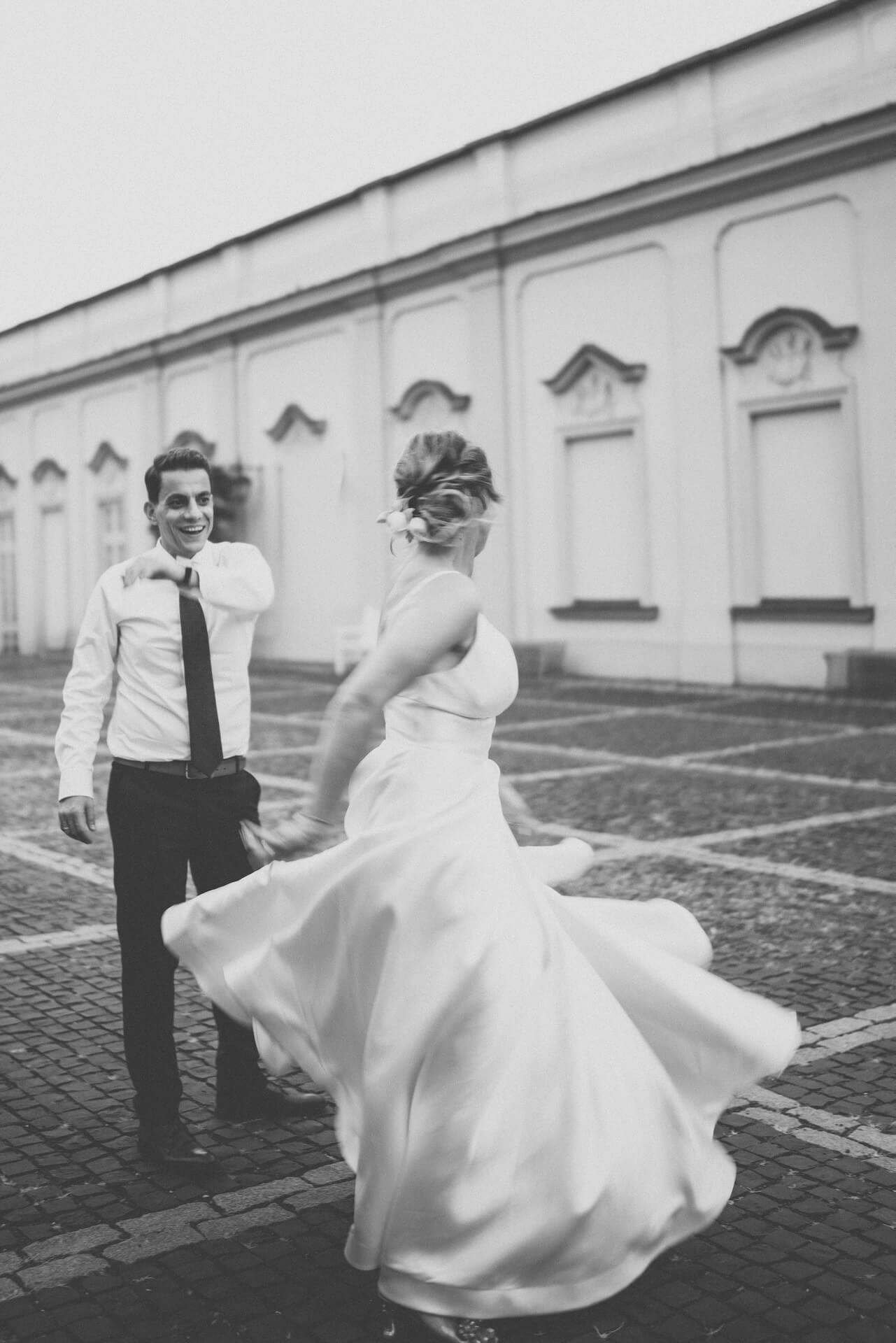 Taniec na wesele – sesja w dniu ślubu Pałac Pod Blachą Warszawa