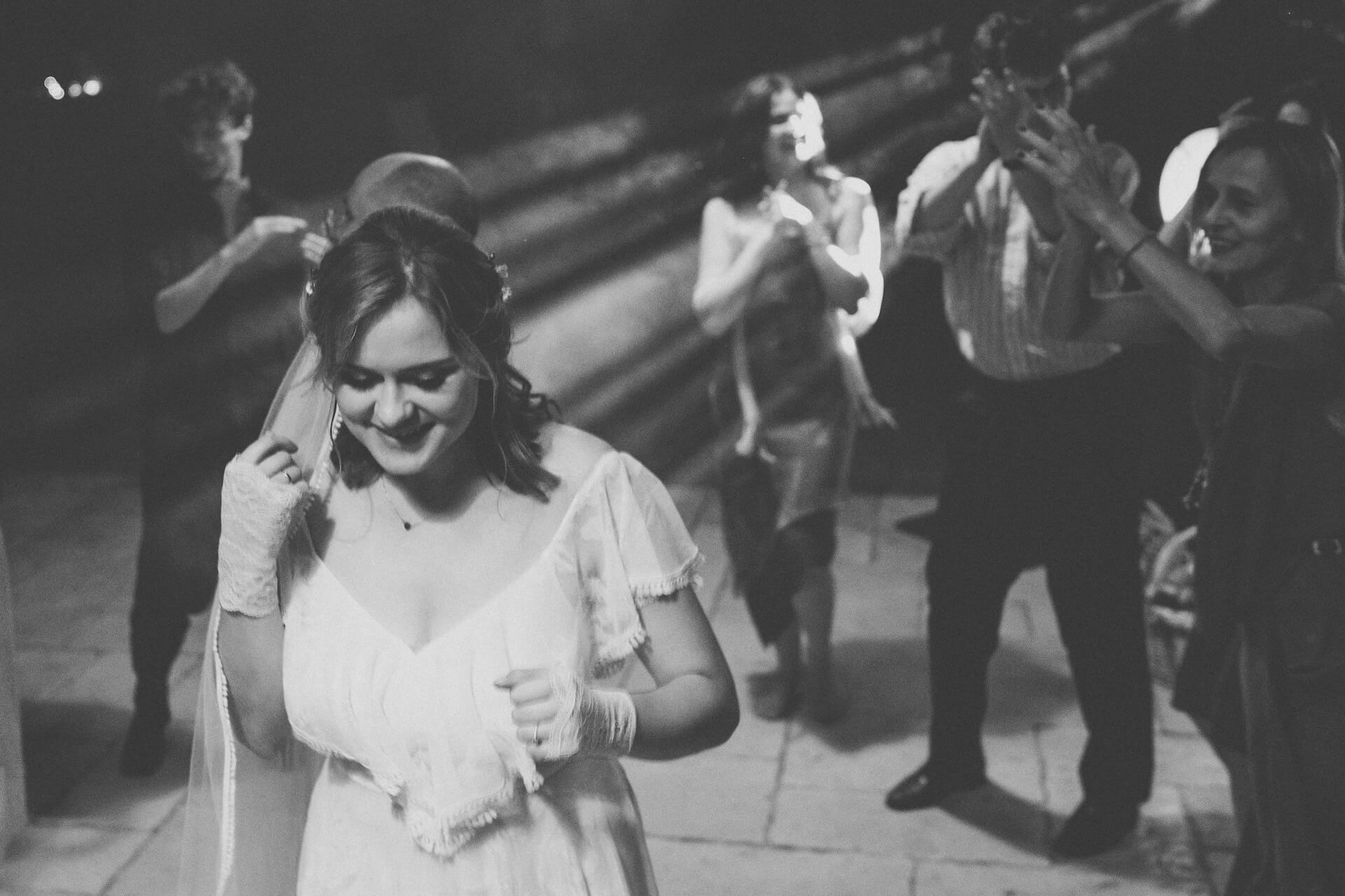 Fotograf ktory widzi wiecej warszawa mazowsze siedlisko malcanow panna mloda w tancu