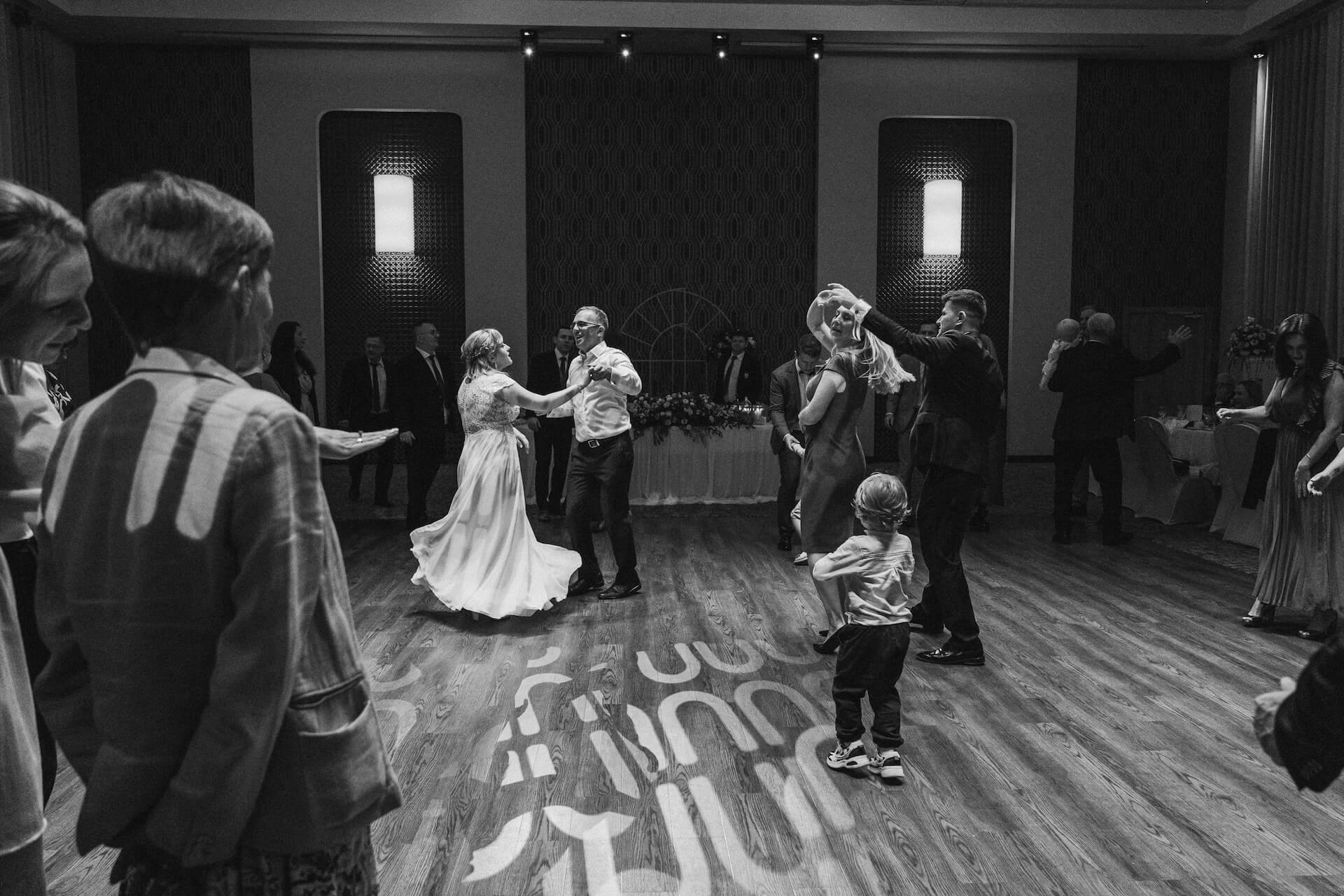 Autentyczne kadry z wesela najlepszy fotograf na slub otwock zhotel 01